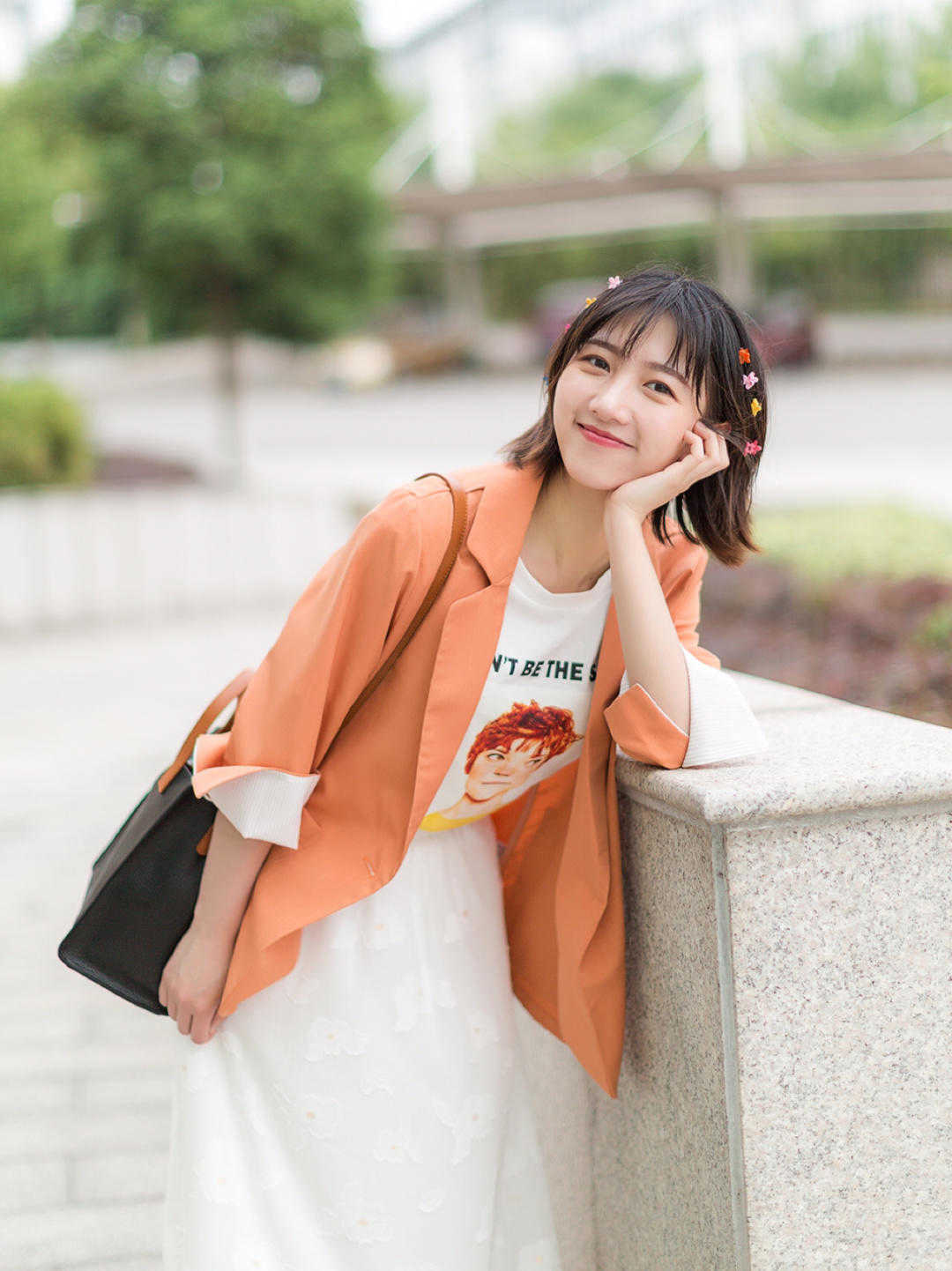 时尚博主|秋天穿衣几个显瘦的小技巧?微胖女孩看过来,全是实用性强的