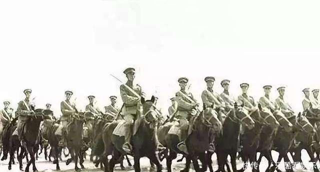 马步芳|马家军精锐负隅顽抗，王震一拍桌子：给我狠狠地炸