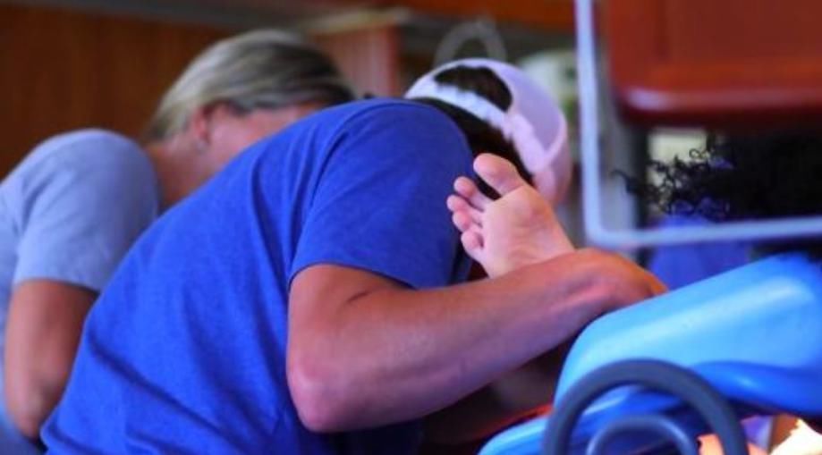 孕妈们|你不知道的冷知识:孕妈被推入产房后,医生们都在做些什么?