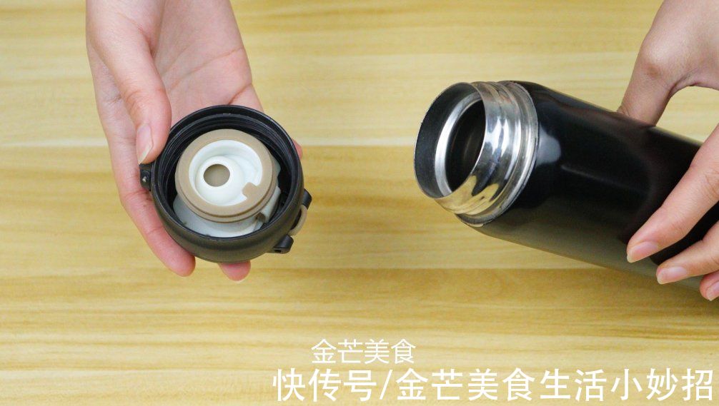 废旧保温杯别再丢了，它可是个“宝贝”，给钱也难换，人人都能用