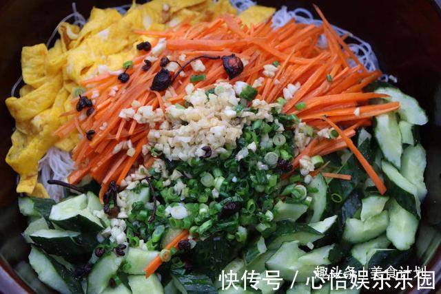 素菜|夏天比肉还受欢迎的素菜,花钱不多,简单一拌就上桌,比凉皮好吃
