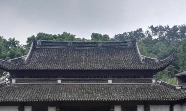 寺庙|浙江这座古寺不容忽视，占地19亩，历经多个朝代，至今仍深受欢迎