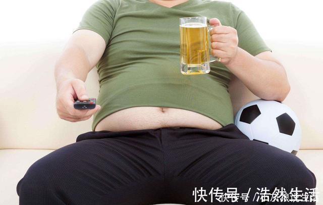 硬朗|男性开始衰老，身体会发出6个信号，若没超过3个，说明还硬朗