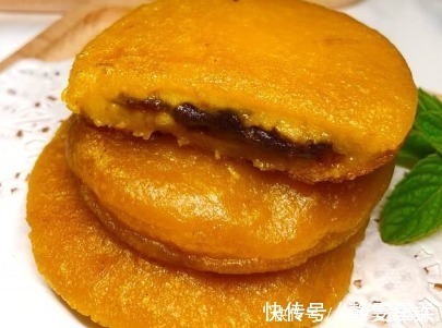 做南瓜饼时,还在用油炸大厨教你“1招”,低油少糖超美味