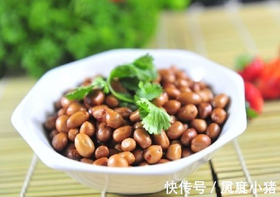 吃好|花生是早上吃好还是晚上吃好许多人都吃错了,不要怪我没有提醒