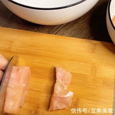  百吃不腻的撸串喝酒必备美食「酱烤彩椒鸡肉串」教程