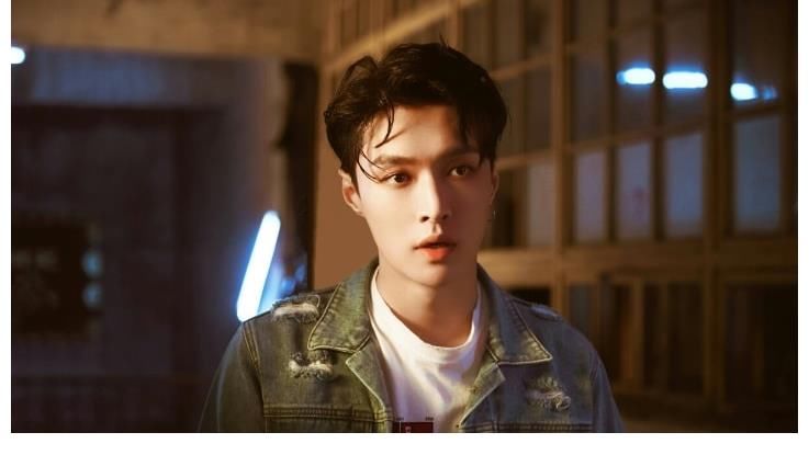 张艺兴|张艺兴表现出了，对舞者的敬仰和尊重，他像是一个带着目的学者！