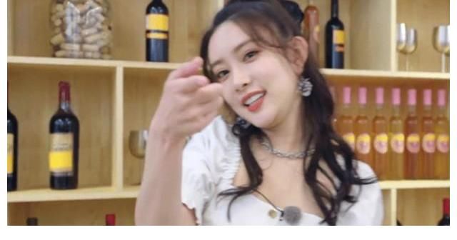 郭麒麟|张翰退出桃花坞,孟子义煽情告别被郭麒麟打断,网友却拍手叫好