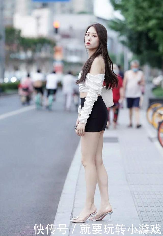 美女|气质型美女,配黑色包臀裙,极具魅力