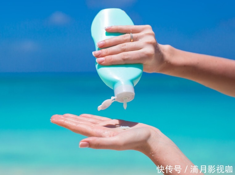 40岁女子,皮肤像20岁,年轻秘诀不是多锻炼,而是这3件事