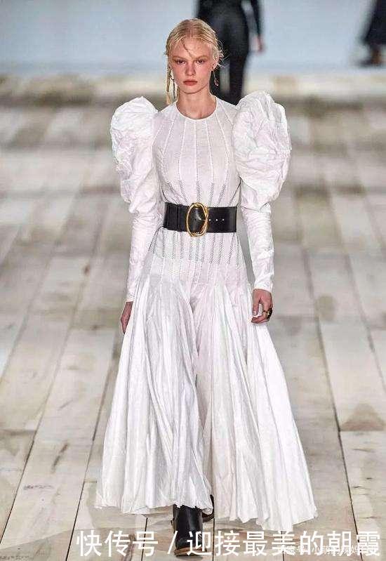 今年流行的“泡泡袖”什么鬼,显瘦又高级,什么身材都能穿!