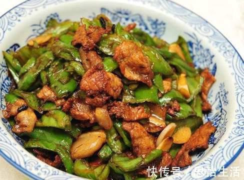 肉嫩|辣椒炒肉，先炒肉还是辣椒掌握正确顺序，辣椒香猪肉嫩，超下饭