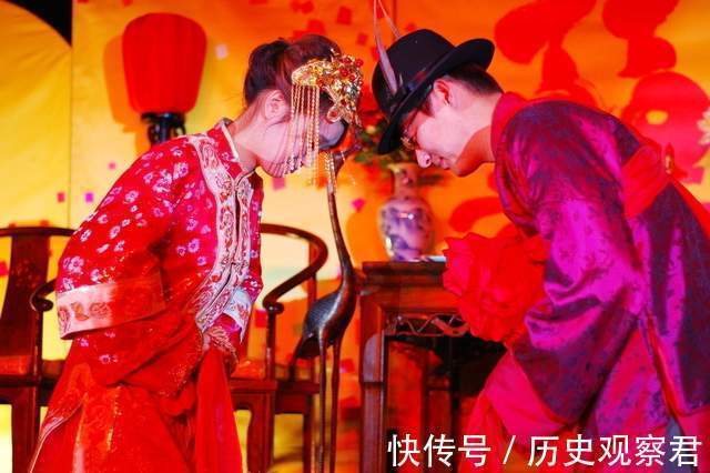 家人&俗话说:“亲家登门,不值半文”,啥意思?时至今日,还受用吗?