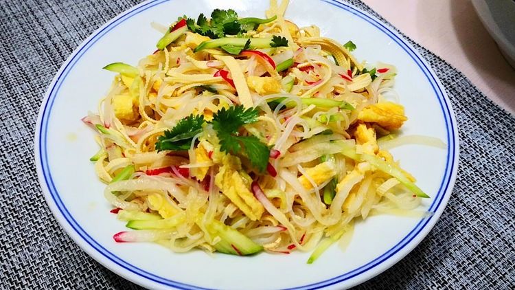天热不爱吃饭?教你5道开胃凉菜,既简单快速又好吃,上桌抢着吃