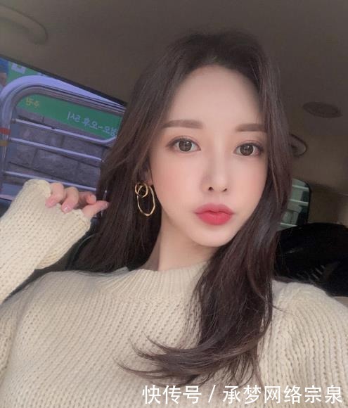 孙允珠|美女女神孙允珠:芝士茉莉泡芙文艺细螺纹长裙