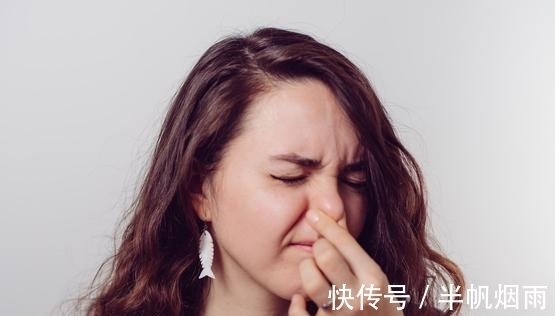 腥臭味|放屁若伴有3种迹象，是便秘在“捣乱”，或应时刻关注肠道健康