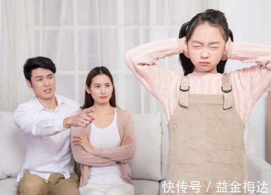 思维方式|“讨厌妈妈,打妈妈”,孩子顶嘴时,高情商父母这样回复