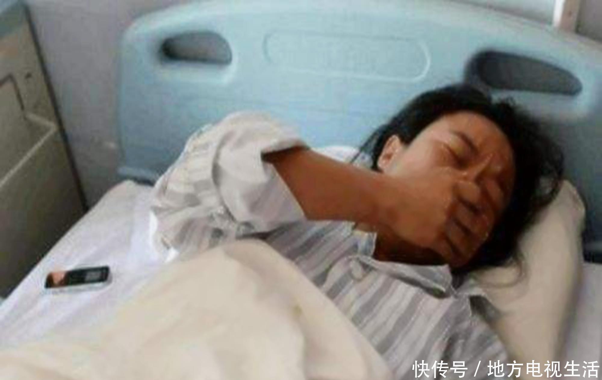 排便|顺产时,宝宝和便便说不准谁先出来?莫尴尬!这是正常表现