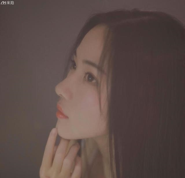 写真|吊带美少女的私房写真,网友激发了我的保护欲