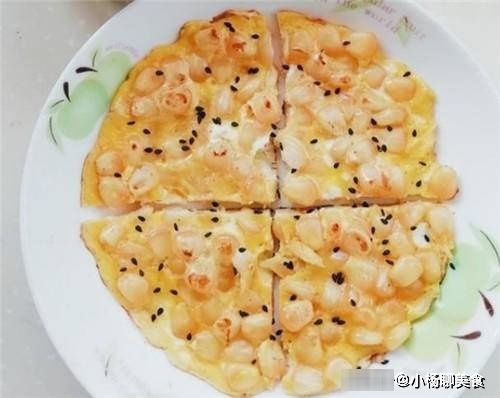 早餐|玉米别只会煮着吃，加上淀粉锅里一放，5分钟搞定全家早餐