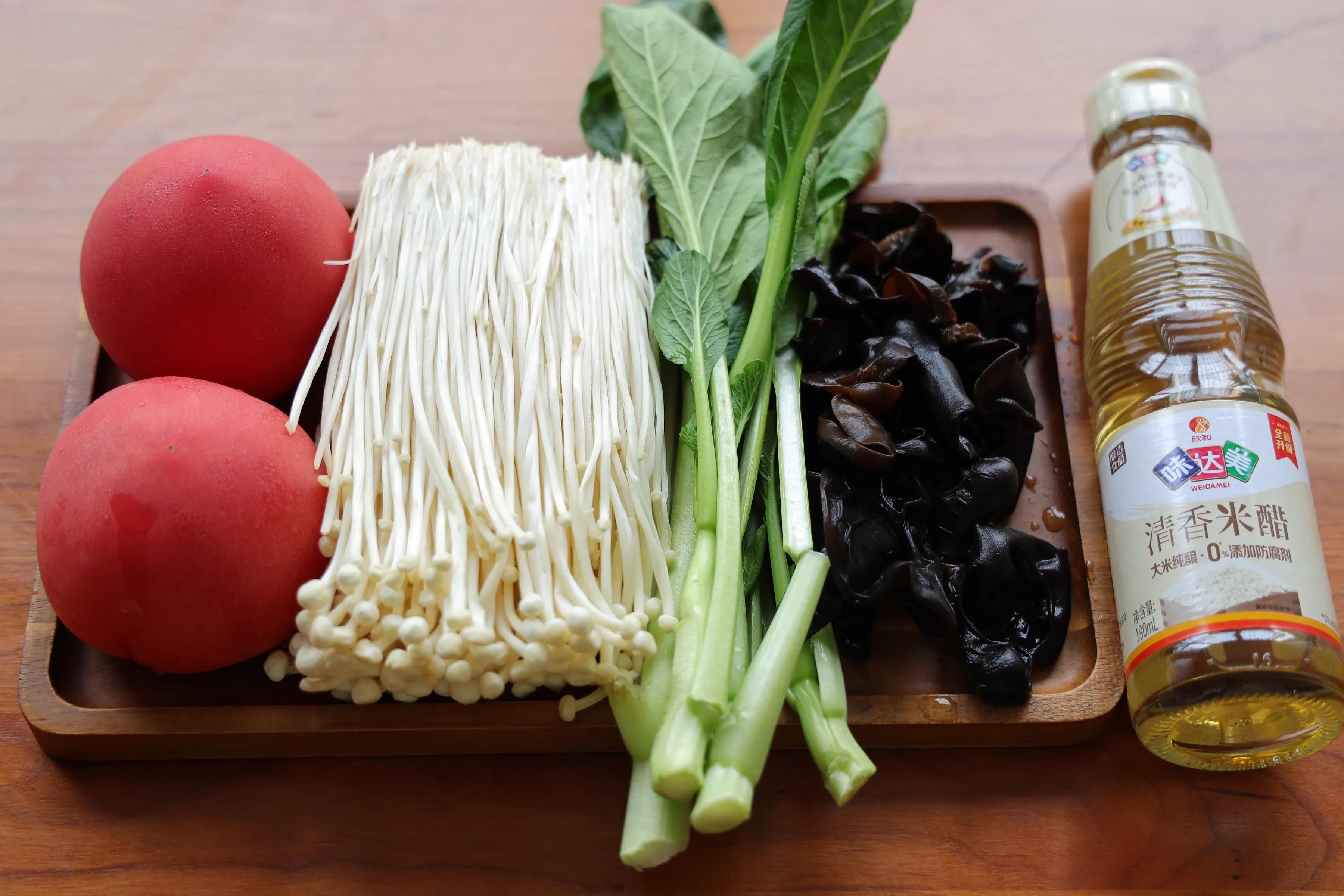 天气冷了,我家最爱的养胃汤,食材丰富营养好,隔三差五来一碗