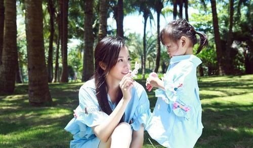 三观不正|聋哑产妇死活不愿进产房,解开衣服后,肚子上的一行字让医生泪目