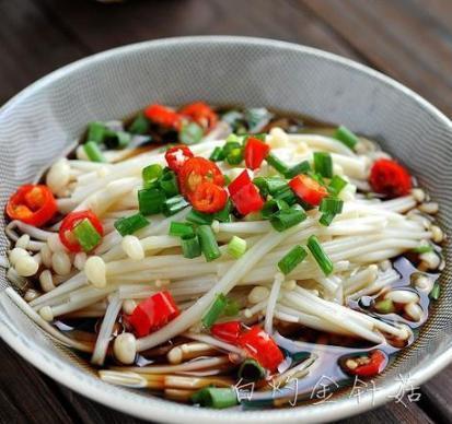 难怪你做的饭菜不好吃,随手简单一做,做出来的饭菜色香味俱全!