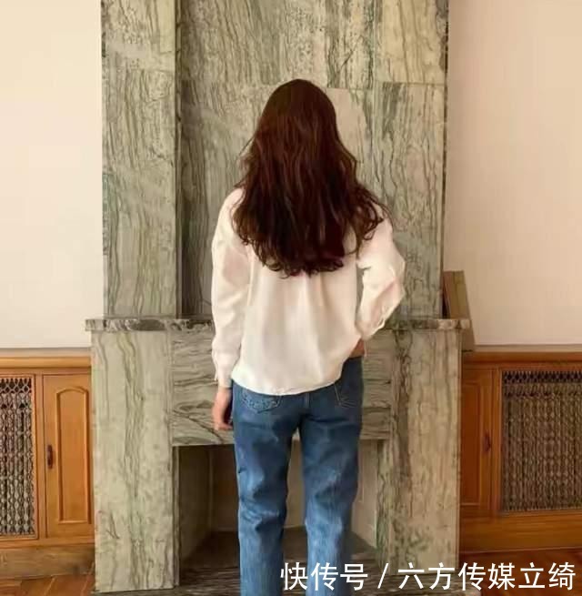 筒裤|同样是直筒裤,为何别人穿显瘦?选对款式是关键,不然容易踩雷