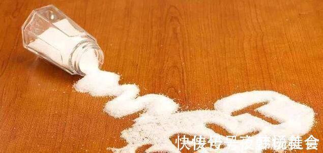 抽油烟机|4个炒菜坏习惯，正在“摧毁”家人的健康，家中掌勺的看一看！