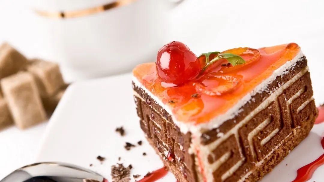 一个小动作,坚持不到6秒,说明早衰了,若能超过10秒,易长寿