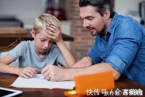 做题|“凭啥判我儿子错”100÷10=10被打叉,家长质问老师反被打脸,网友:套路太多