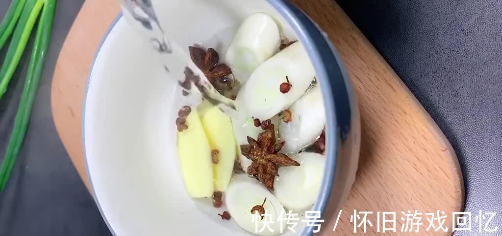 厨师教你调肉馅,汤鲜味美鲜嫩多汁,包子饺子都能用