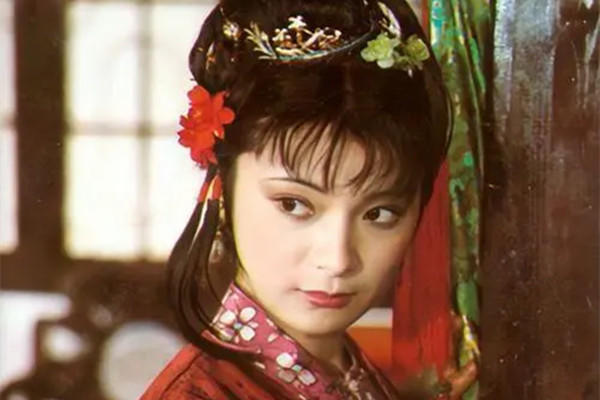 优伶@荣公暮年养静之所:宝钗住的梨香院,一道通外的门,动了百年根基