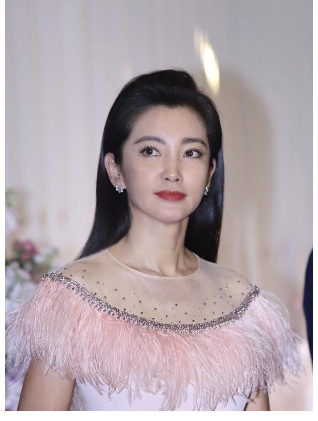 《云边日志》第二季收官 李冰冰定制“生态美学”