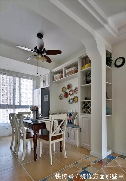 餐厅|135平混搭风的设计,餐厅做了一排柜子,橱柜是美式的