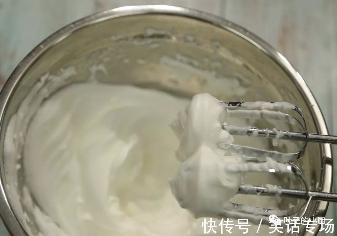 没有烤箱怎么做蛋糕4种方法电饭煲、微波炉、平底锅和蒸蛋糕