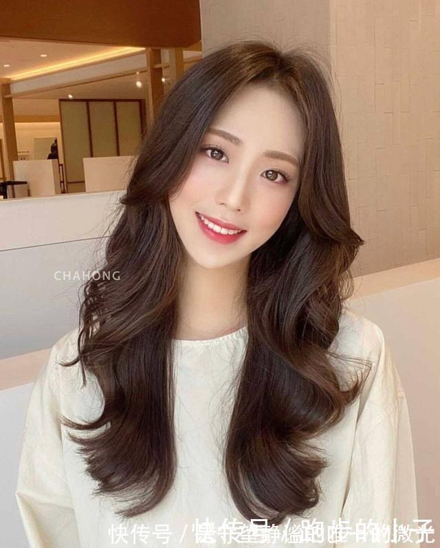 短发 女士发型不知怎么剪不如试试这14款,洋气修颜很女神