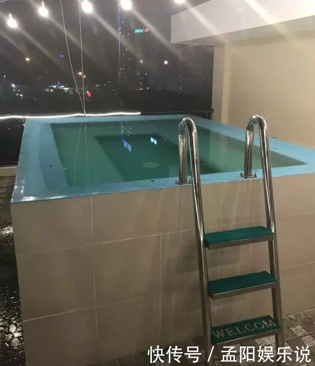 出国度假的我,居然在酒店的窗帘上发现了一些诡异的花纹