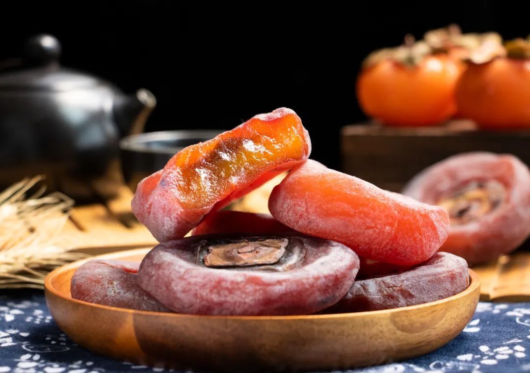 清热|【养生】一个柿子五味药,柿子有哪些功效?吃柿子有哪些禁忌?