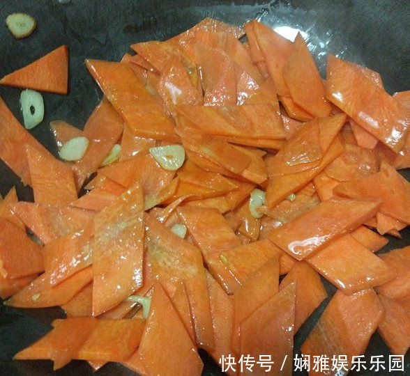 礼记|黑木耳和“它”一起做，给金山都不换，小孩不感冒，女人变漂亮！