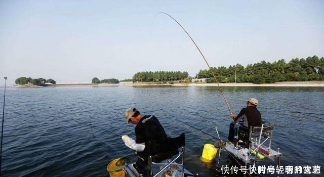 鱼饵中加入这玩意儿,冬天野钓鲫鲤有奇效