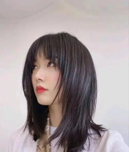 斜刘海 发型圆形篇:大圆脸适合什么发型?学会就能变成小瓜子哦!