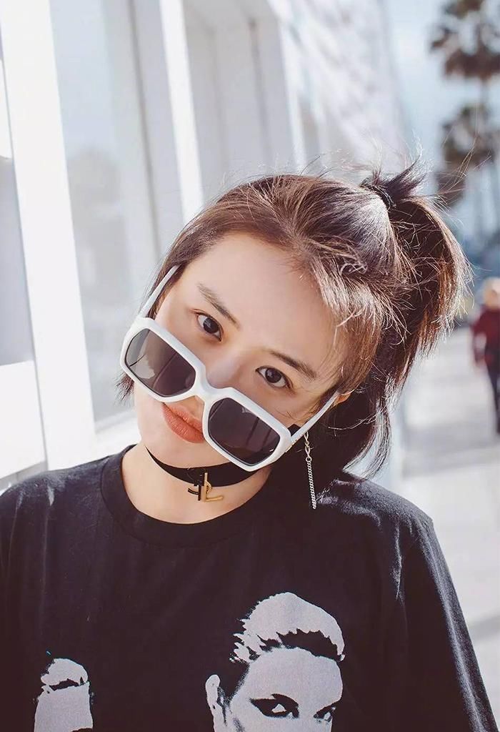 减龄|“丸子头”已过时了!今年流行的是“苹果头”,时髦减龄、显脸小