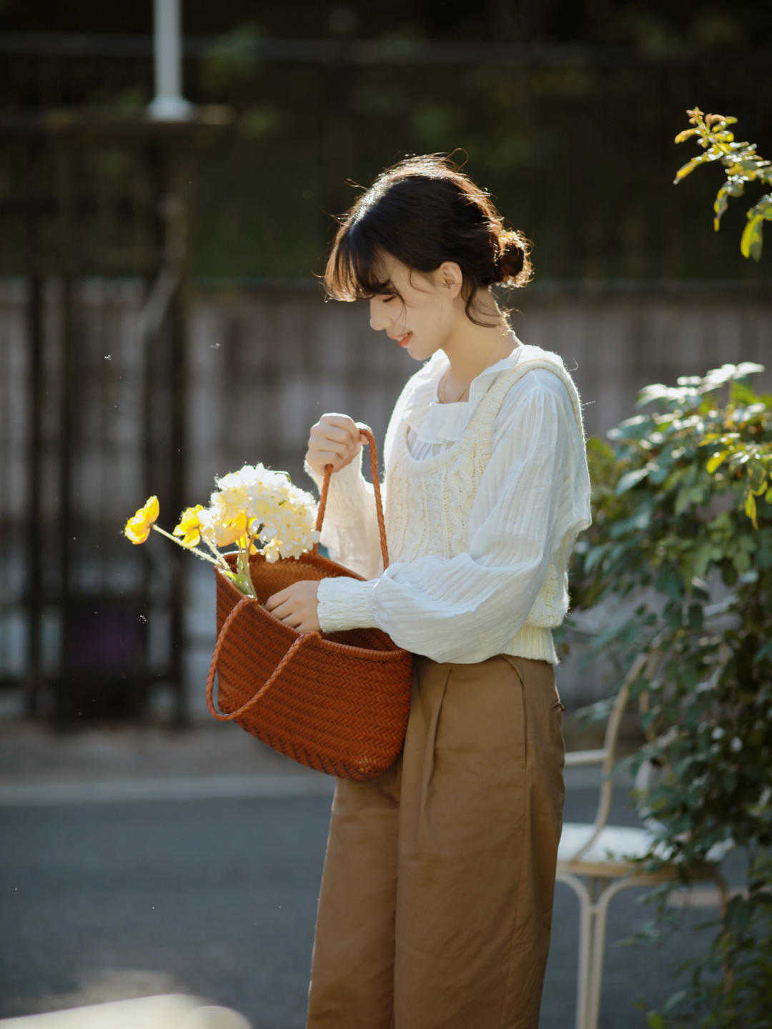 秋天|今年流行奶奶裤,专治各种缺点,微胖女生的最爱