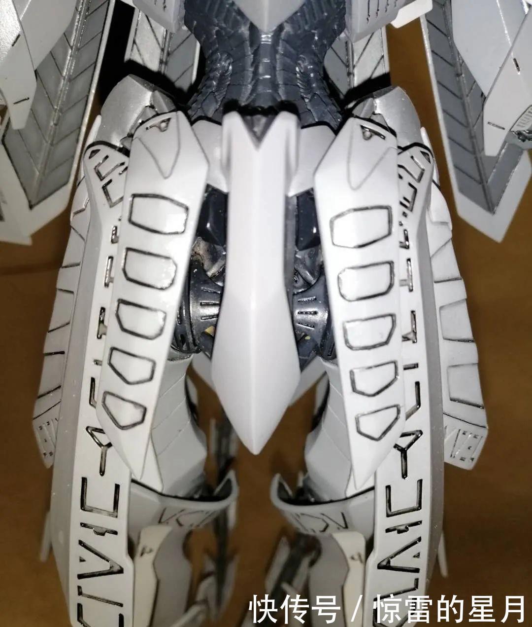 白模|高达模型秀带着GK白模来屠村,就问一句后浪们可怕不可怕!