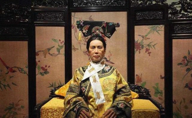 修复|慈禧年轻时有多美？把容貌修复到25岁，网友：她俩是同一个人？