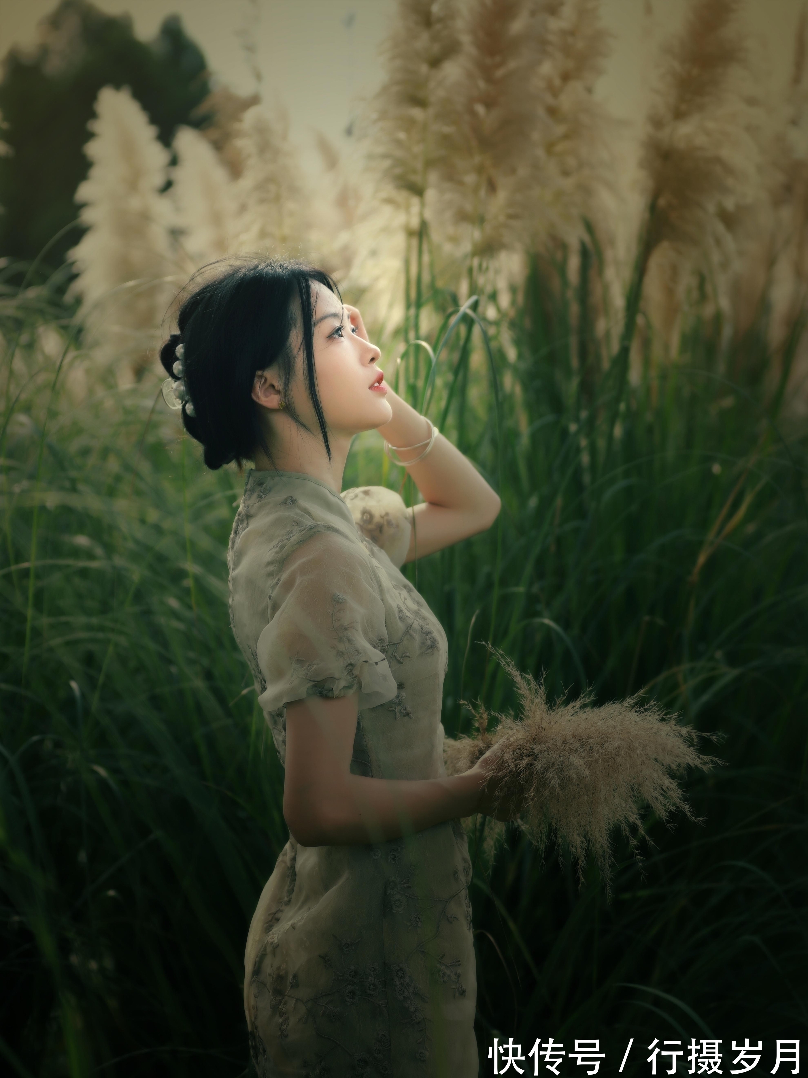 落花#缱绻成了落花，飘零在天涯