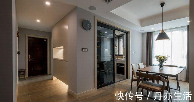 乳胶漆|餐厅做一排柜子,装修完太好用,邻居都快把门槛踏平了