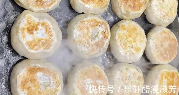 馅料|我家早餐就爱吃这个，无需揉面，用它包上馅一煎，皮酥馅香，好吃