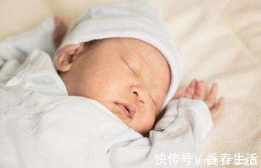 颈椎|“枕枕头”与“不枕枕头”的孩子,从小差距大,家长别忽视了